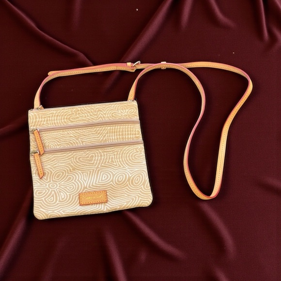 Dooney & Bourke North South Graffiti Logo Beige & White Triple Compartment Bag - Picture 14 of 15